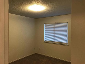 674 Sunflower Trl 3 Beds House for Rent - Photo Gallery 16