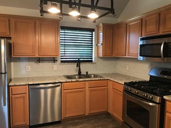 674 Sunflower Trl 3 Beds House for Rent - Photo Gallery 8