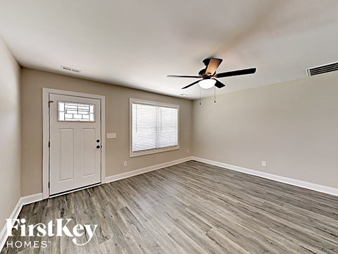700 Margate Ave 3 Beds Apartment for Rent