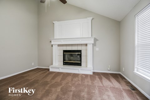 706 E 15Th St 3 Beds Apartment for Rent