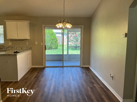 709 La Costa St 3 Beds Apartment for Rent