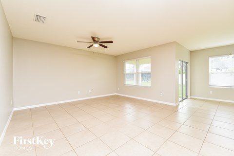 714 SW 12Th Street 3 Beds Apartment for Rent