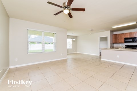 714 SW 12Th Street 3 Beds Apartment for Rent