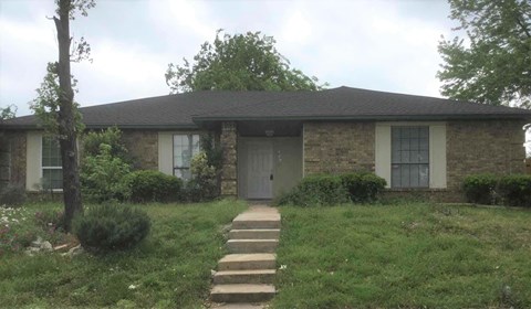 728 Southwynd St 3 Beds Apartment for Rent