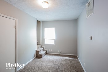 729 S 10th Street 3 Beds House for Rent - Photo Gallery 3