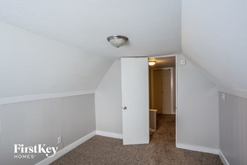729 S 10th Street 3 Beds House for Rent - Photo Gallery 10