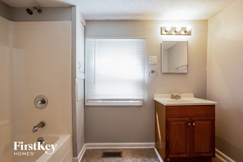 729 S 10th Street 3 Beds House for Rent - Photo Gallery 13