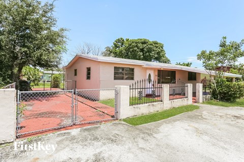 731 NW 175Th Dr 3 Beds Apartment for Rent