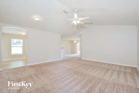 743 Pelican Ct 4 Beds Apartment for Rent