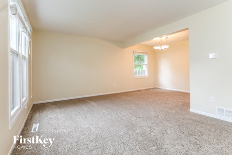 800 Shady Ln 3 Beds Apartment for Rent