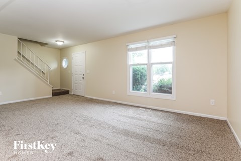800 Shady Ln 3 Beds Apartment for Rent