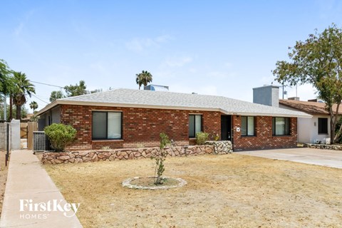 806 E El Caminito Dr 4 Beds Apartment for Rent