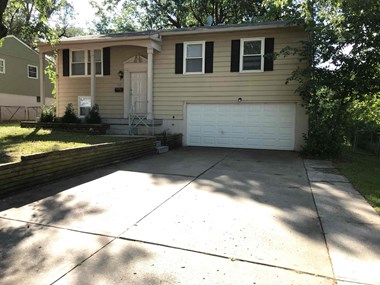 812 Wigwam Tr 3 Beds Apartment for Rent