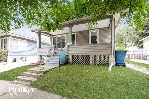 814 Bowditch Ave 3 Beds Apartment for Rent