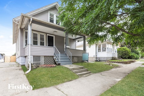 814 Bowditch Ave 3 Beds Apartment for Rent