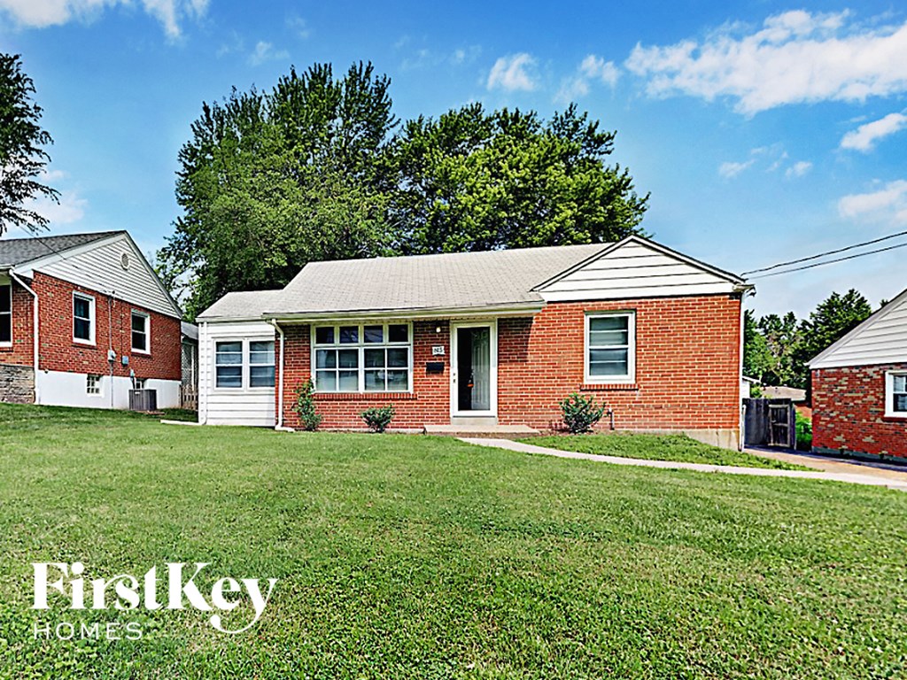 815 Saint Jean 3 Beds House for Rent - Photo Gallery 1