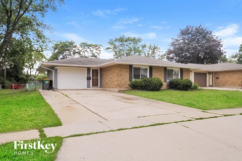 823 Oriole Drive 3 Beds Apartment for Rent