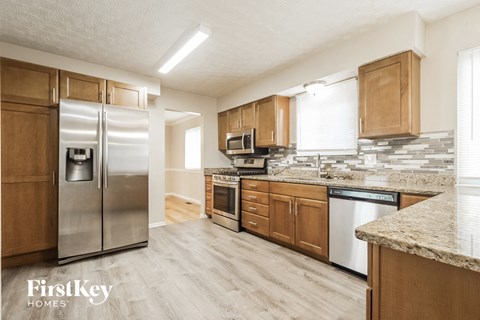 833 Lindenhaven Rd 4 Beds Apartment for Rent