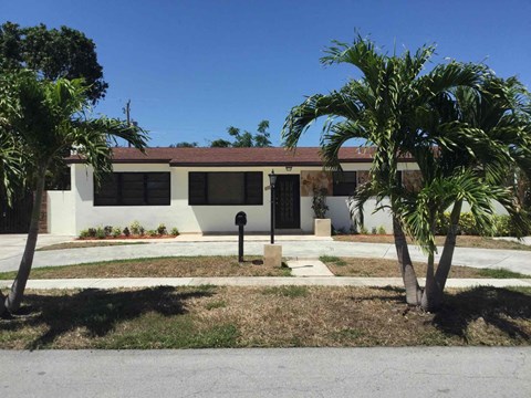 855 W 72 Street 3 Beds Apartment for Rent