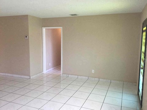 855 W 72 Street 3 Beds Apartment for Rent