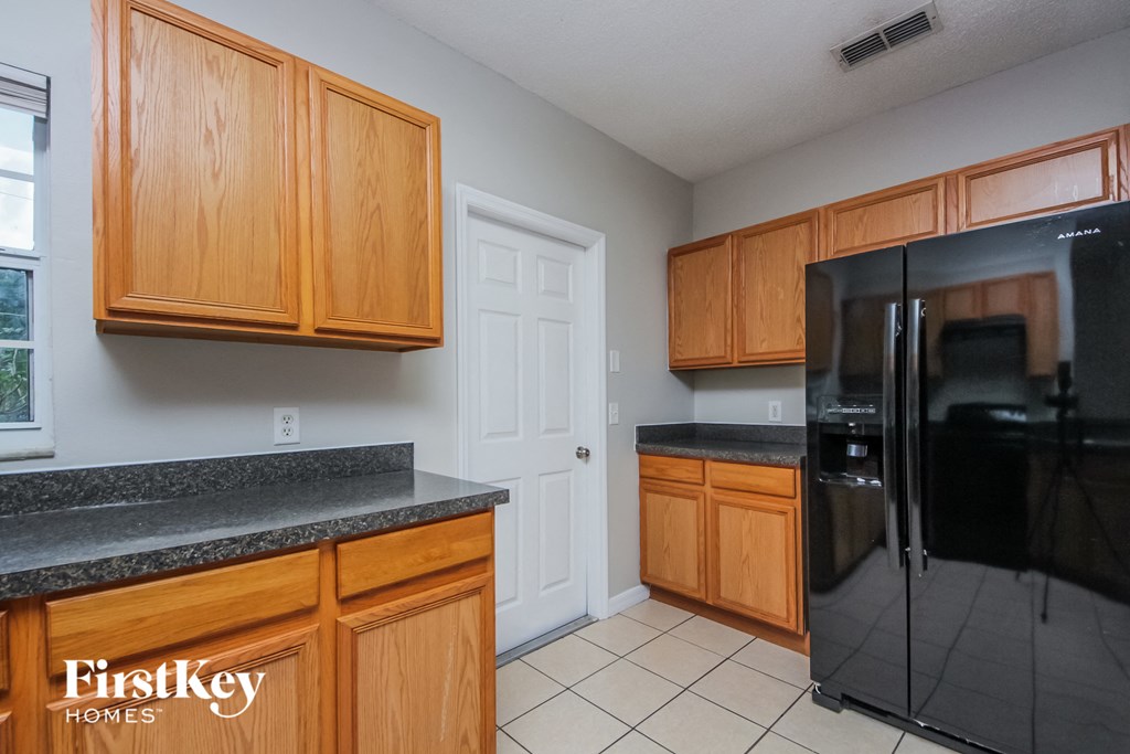 858 San Pedro Ct 3 Beds House for Rent - Photo Gallery 7