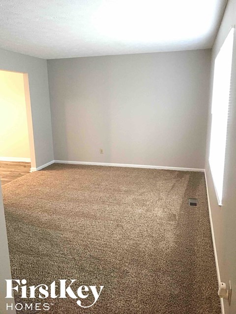 875 Millers Run Ct 4 Beds Apartment for Rent