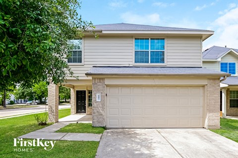 886 Sun Prairie Dr 3 Beds Apartment for Rent