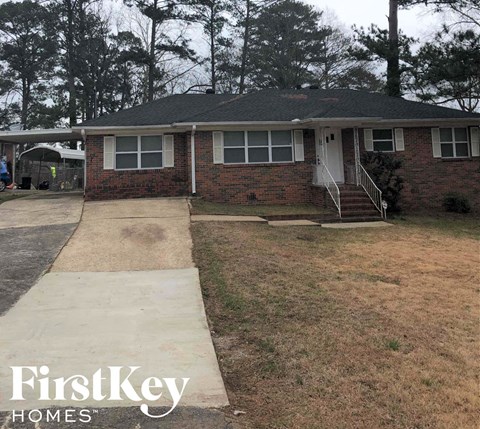 901 Elizabeth Drive 3 Beds Apartment for Rent