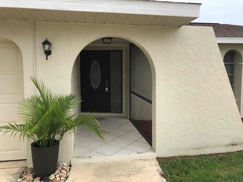 904 SE 34Th Terrace 3 Beds Apartment for Rent