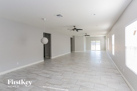905 E Fremont Rd 4 Beds Apartment for Rent
