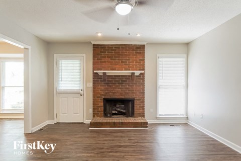908 10Th St SW 3 Beds Apartment for Rent