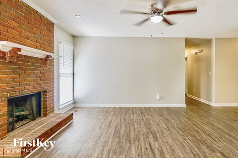 908 10Th St SW 3 Beds Apartment for Rent