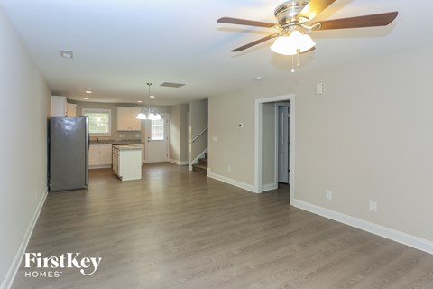 918 Victoria Avenue 4 Beds Apartment for Rent