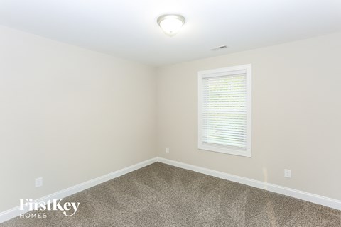 918 Victoria Avenue 4 Beds Apartment for Rent