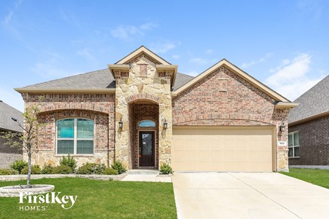 921 Lake Cypress Lane 3 Beds Apartment for Rent