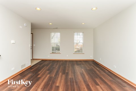 932 Symphony Dr 3 Beds Apartment for Rent