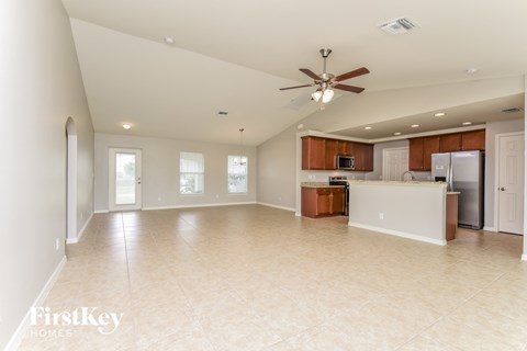 934 NW 6Th Pl 4 Beds Apartment for Rent