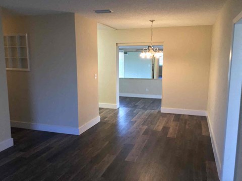 10020 SW 37 Street 4 Beds Apartment for Rent