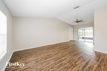 1005 Red Oak Circle 3 Beds House for Rent - Photo Gallery 3