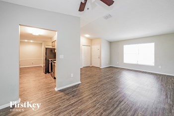 1005 Red Oak Circle 3 Beds House for Rent - Photo Gallery 4