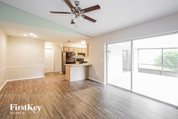 1005 Red Oak Circle 3 Beds House for Rent - Photo Gallery 6