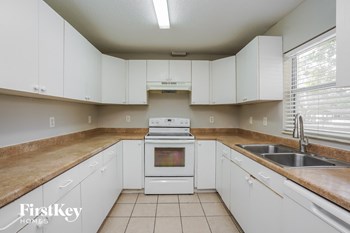 10117 N Brooks St 4 Beds House for Rent - Photo Gallery 5