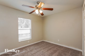 10117 N Brooks St 4 Beds House for Rent - Photo Gallery 8