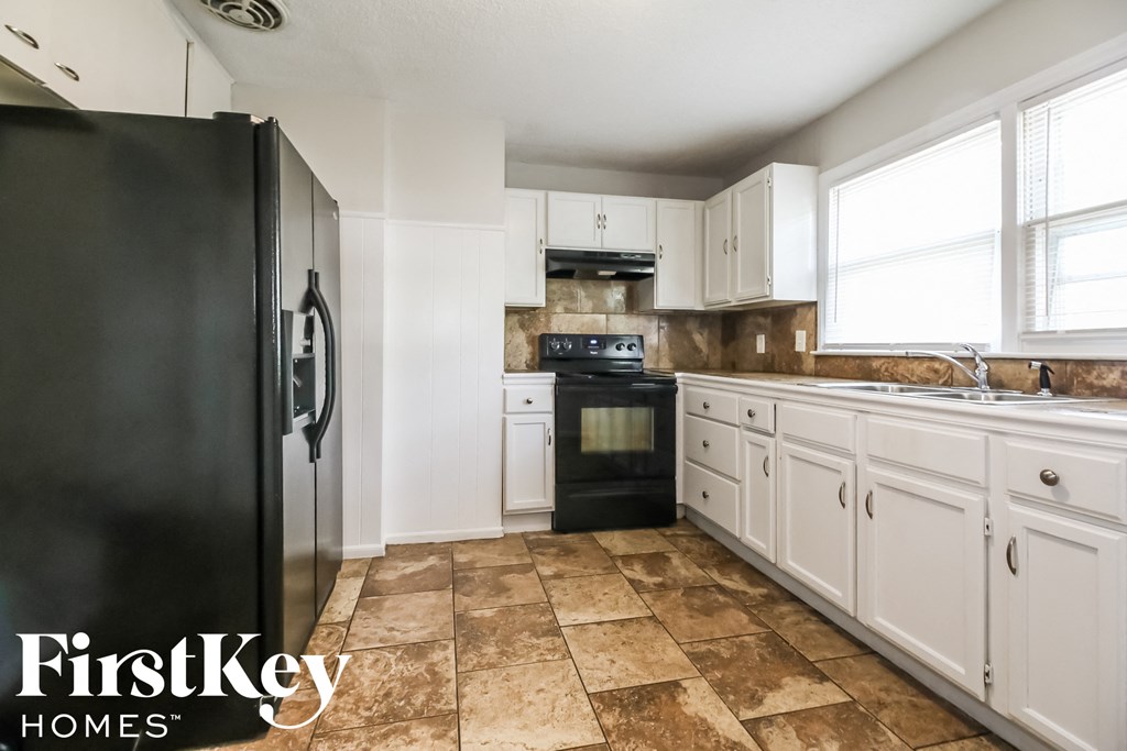 10110 Hillcrest Rd 2 Beds House for Rent - Photo Gallery 5