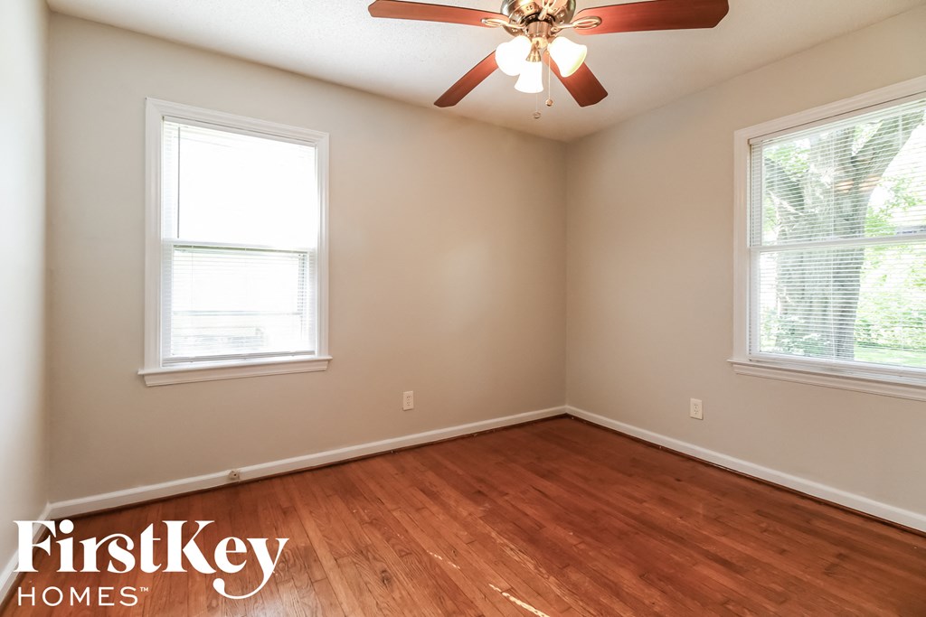 10110 Hillcrest Rd 2 Beds House for Rent - Photo Gallery 7