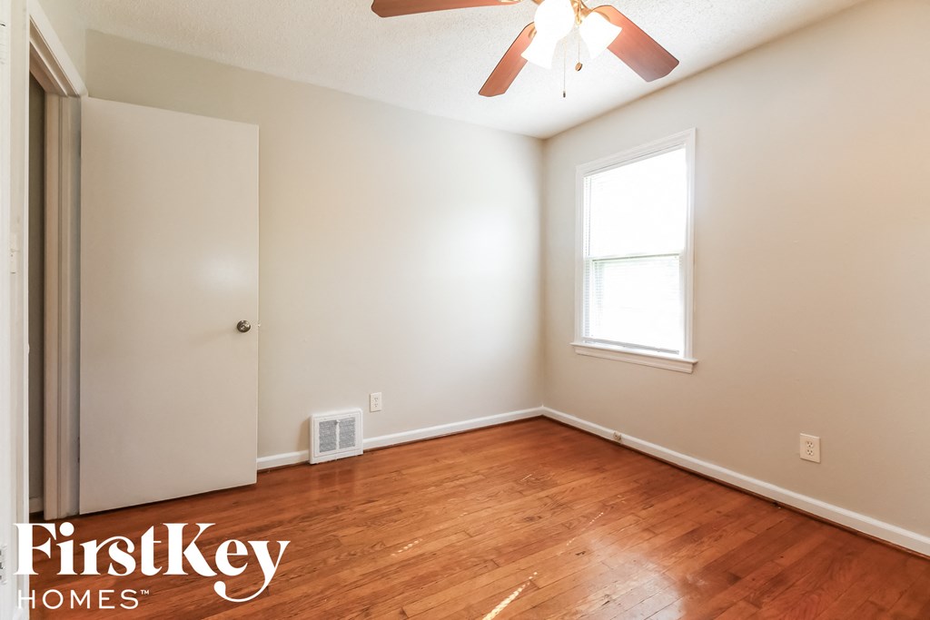 10110 Hillcrest Rd 2 Beds House for Rent - Photo Gallery 8