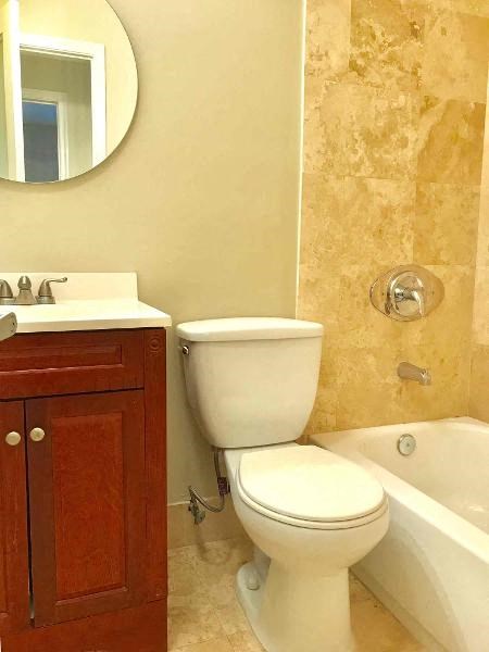 1014 NW 15th St 3 Beds House for Rent - Photo Gallery 10