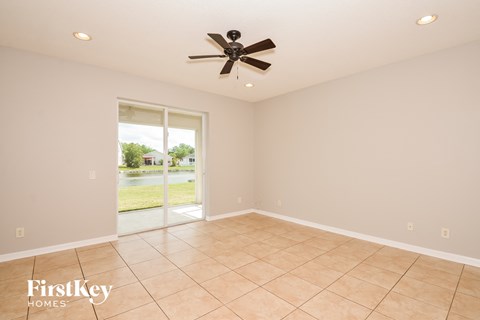 10205 38Th Court E 4 Beds Apartment for Rent