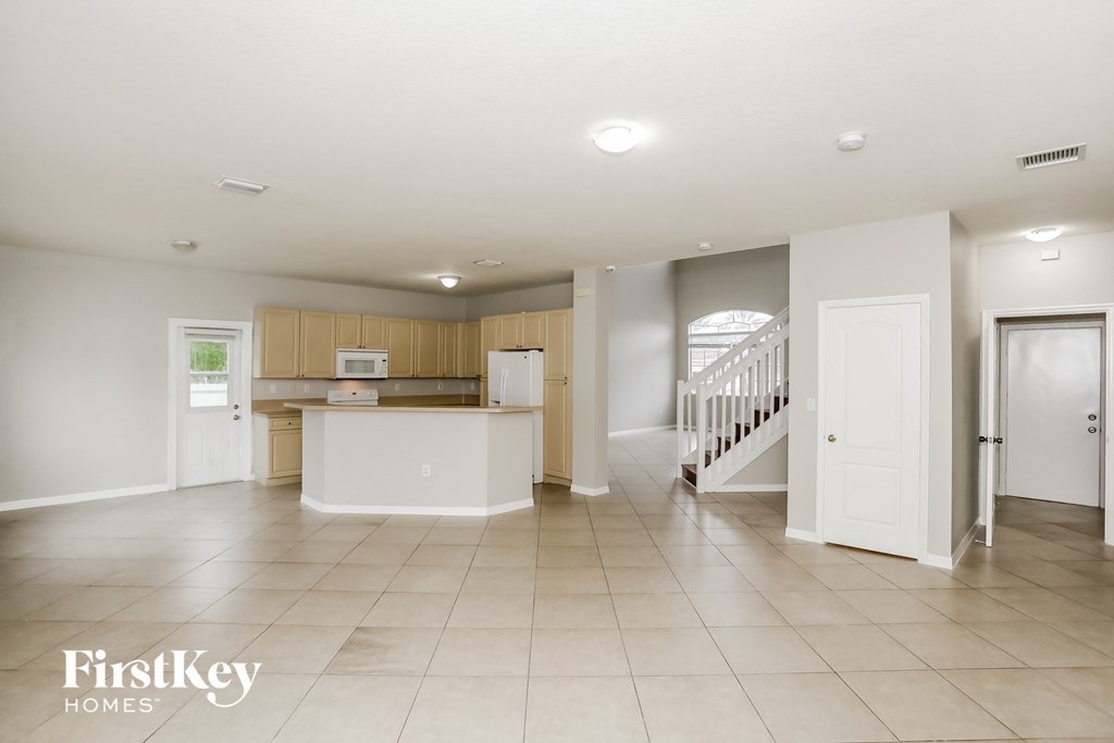 10223 Sw 227 Lane 4 Beds House for Rent - Photo Gallery 4