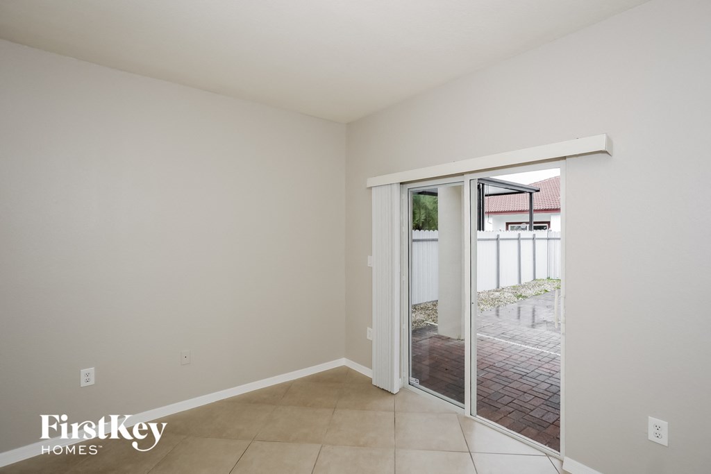 10223 Sw 227 Lane 4 Beds House for Rent - Photo Gallery 5